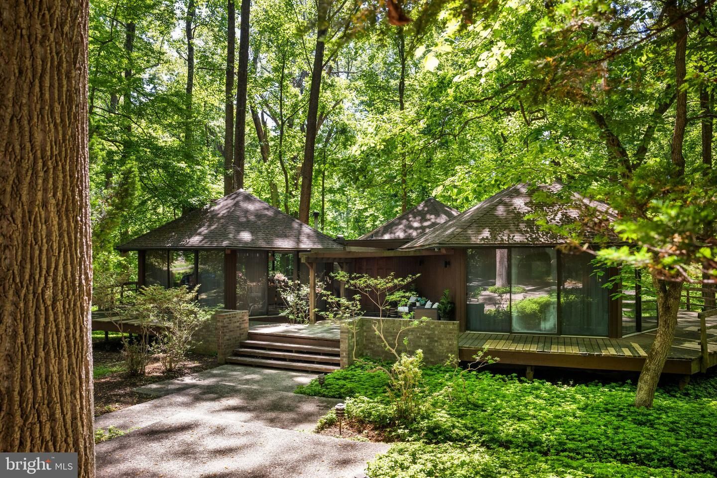 Property Photo:  2707 Caves Road  MD 21117 