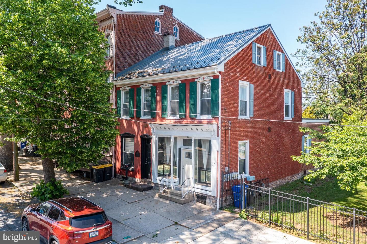 Property Photo:  145 W High Street  PA 19567 