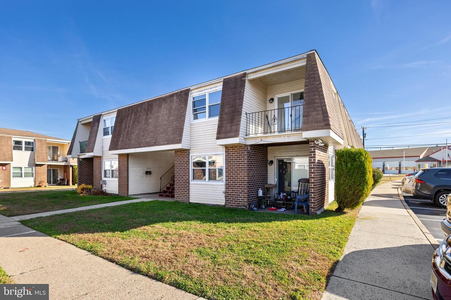 Property Photo: 27 Florence Tollgate Place -7 NJ 08016