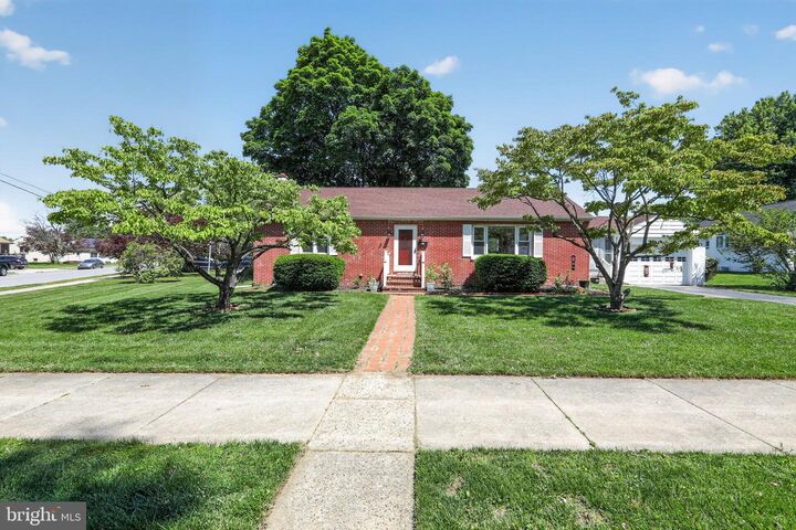 Property Photo:  21 King Street  PA 19335 