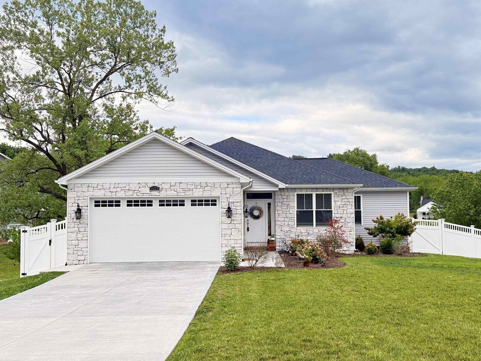 Property Photo:  4329 Cotswold Ct  VA 22802 