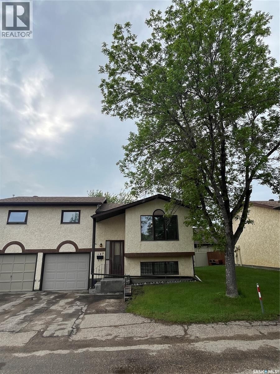 Property Photo: 127 2420 Kenderdine Road SK S7N 4G6