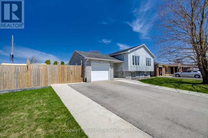Property Photo:  103 Melissa Crescent  ON N0G 2L3 