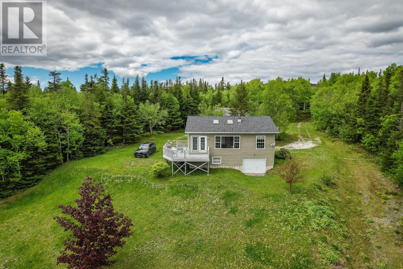 Property Photo: 41 Lakeview Drive NL A2H 0C9