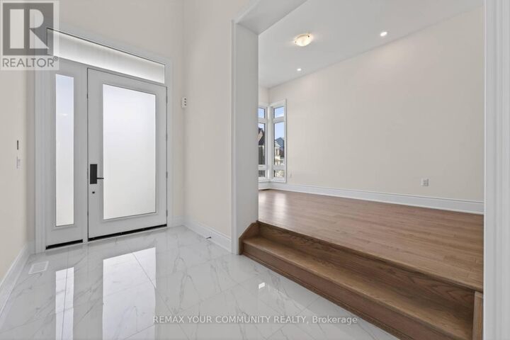 Property Photo:  5 Garriock Hall Avenue  ON L7B 1K5 