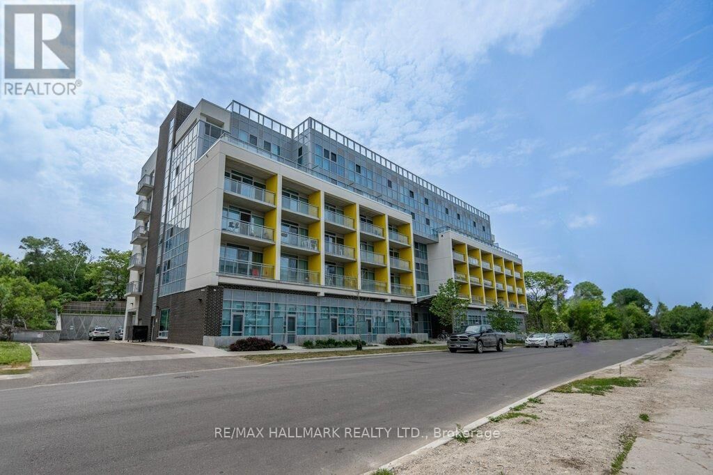 Property Photo:  257 Hemlock Street 309  ON N2L 0K2 