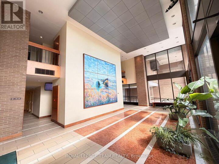 Property Photo:  515 St Laurent Boulevard 318  ON K1K 3X5 
