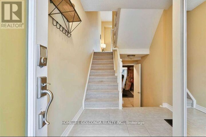 Property Photo:  380 Riddell Court  ON L3Y 8M8 