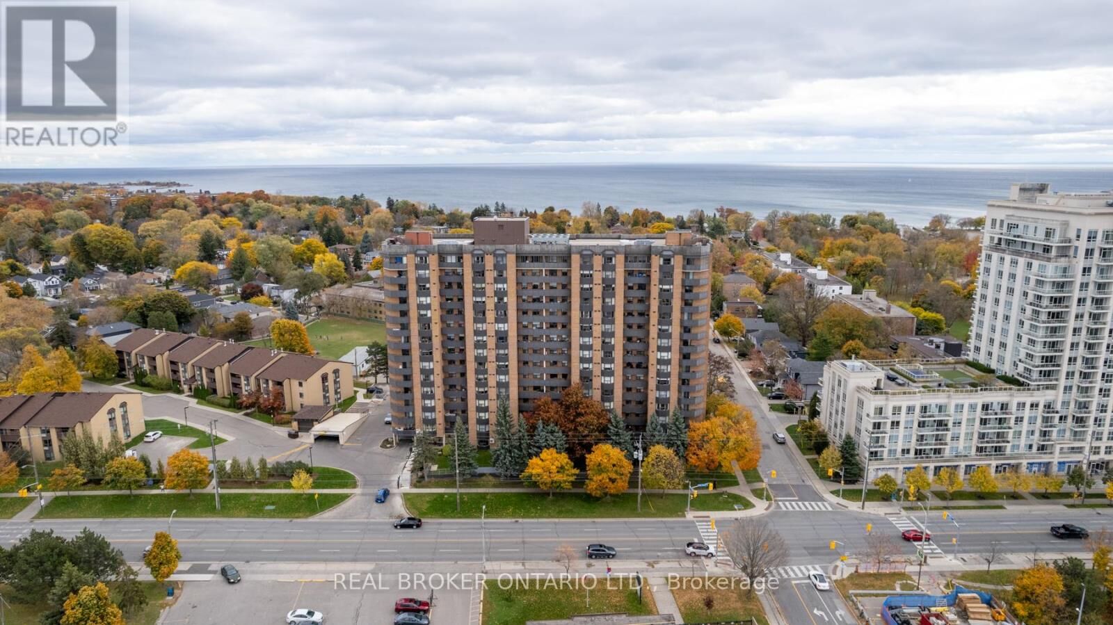 Property Photo:  3845 Lake Shore Boulevard West 1601  ON M8W 4Y3 
