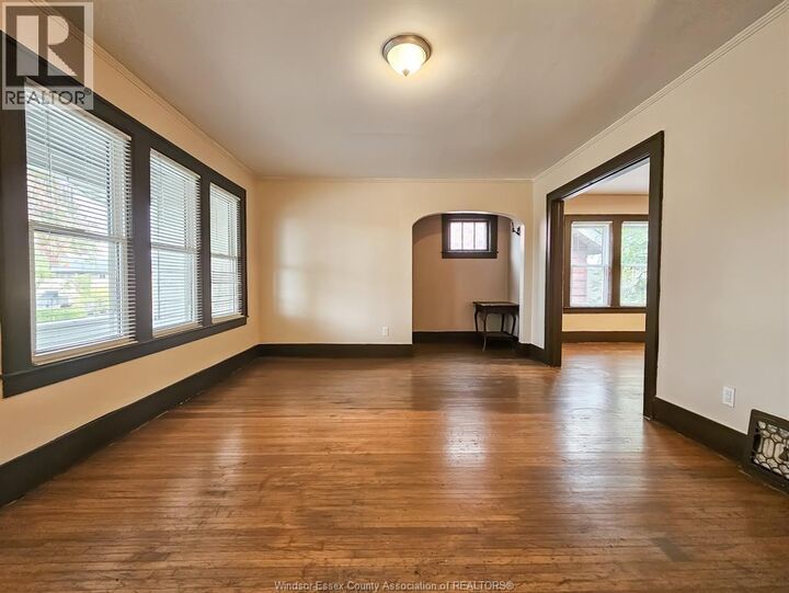 Property Photo:  1342 Parent Avenue Upper  ON N8X 4J3 