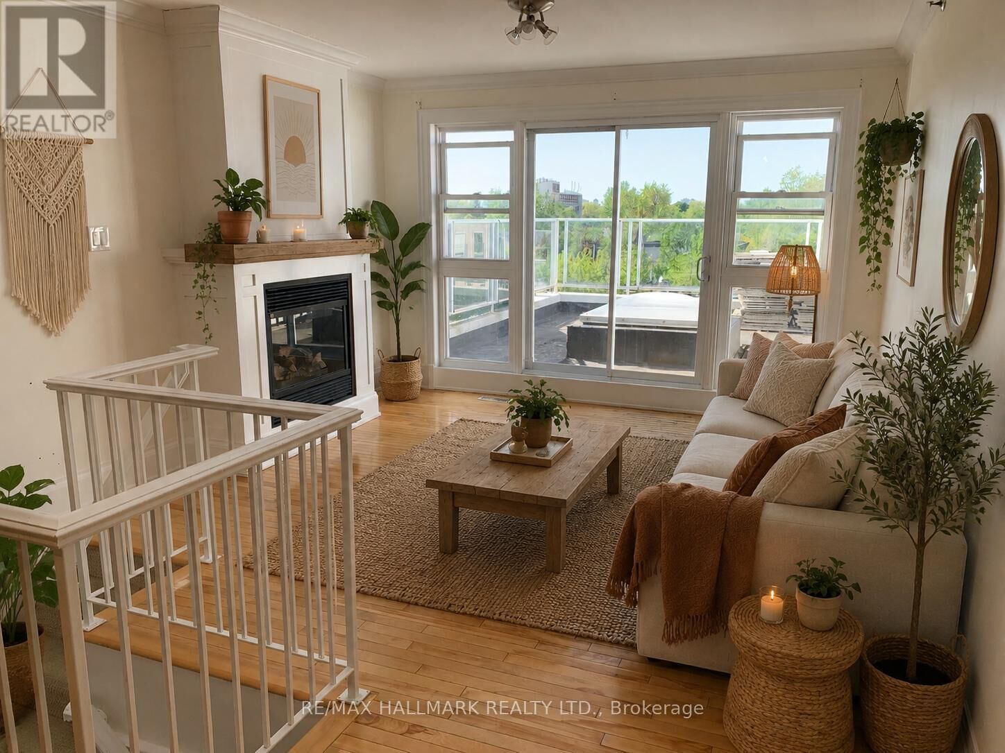 Property Photo:  2151 Danforth Avenue 301  ON M4C 1K2 