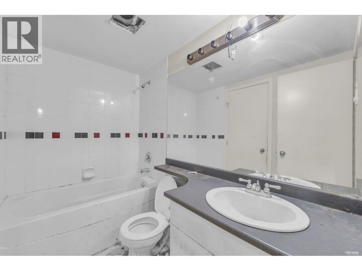 Property Photo: 6833 Village Grn 306 BC V5E 4M1