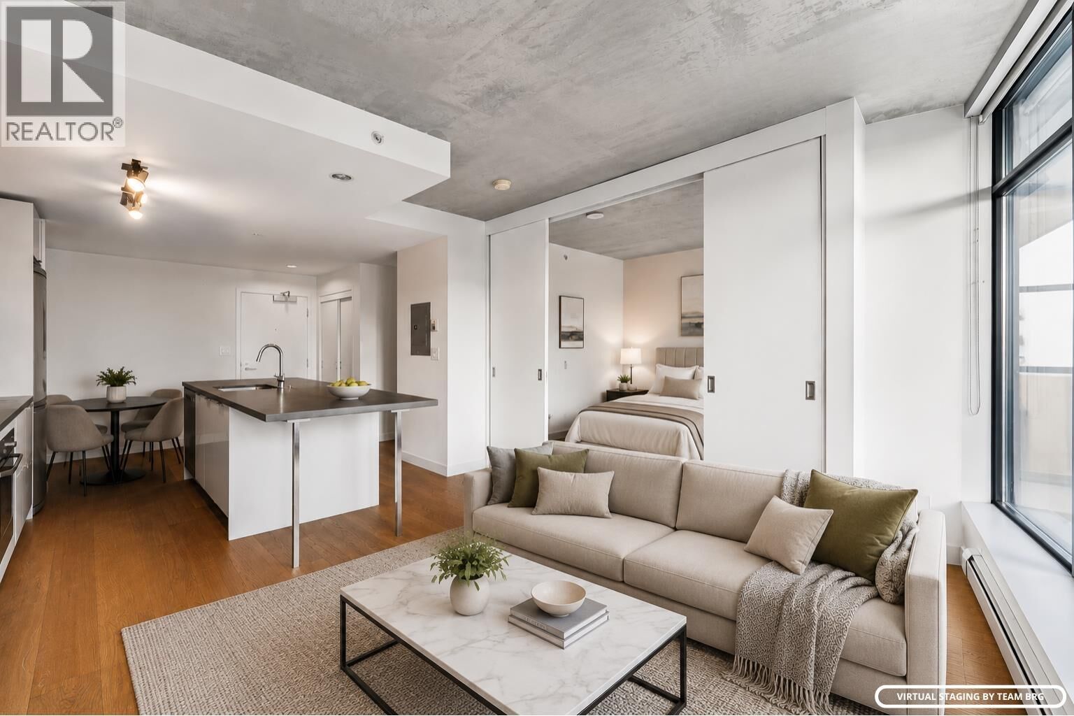 Property Photo: 108 West Cordova Street 2408 BC V6B 0G5