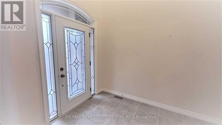 Property Photo: 15 Sasha Court ON L8E 0A3