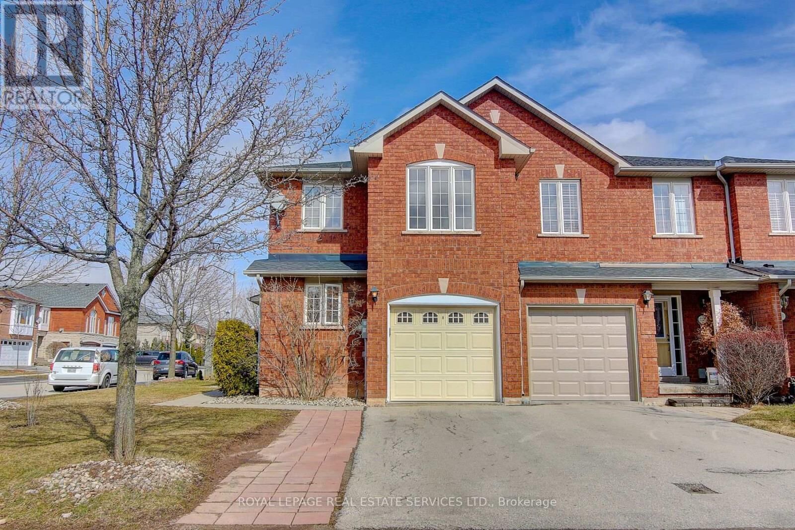 Property Photo: 1498 Pinecliff Road ON L6M 4A8