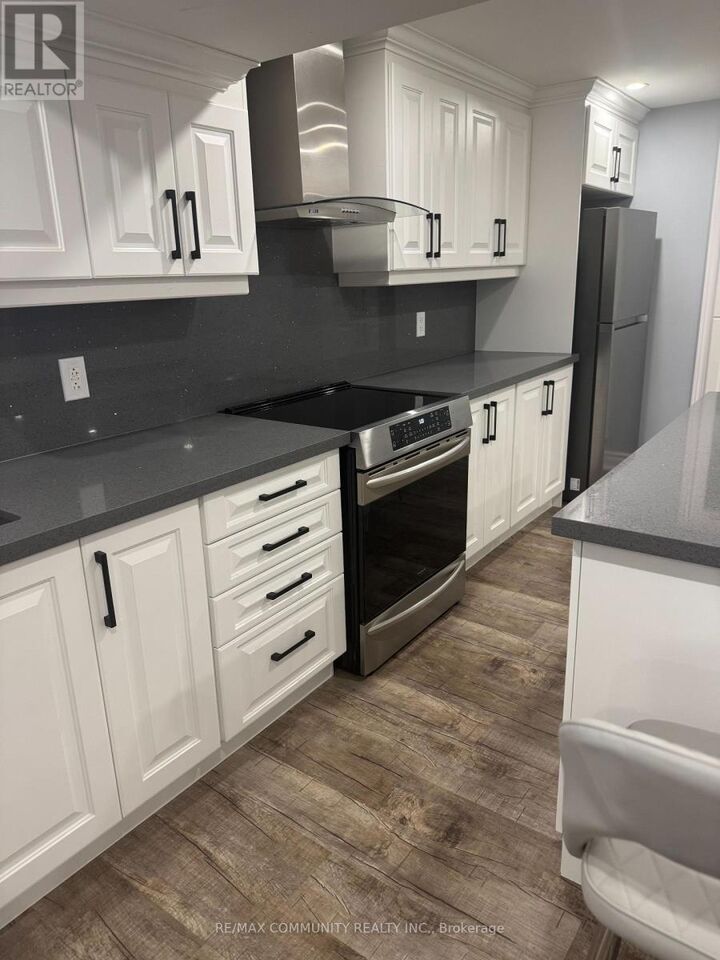 Property Photo: 50 Barchard Street ON L1B 0K8