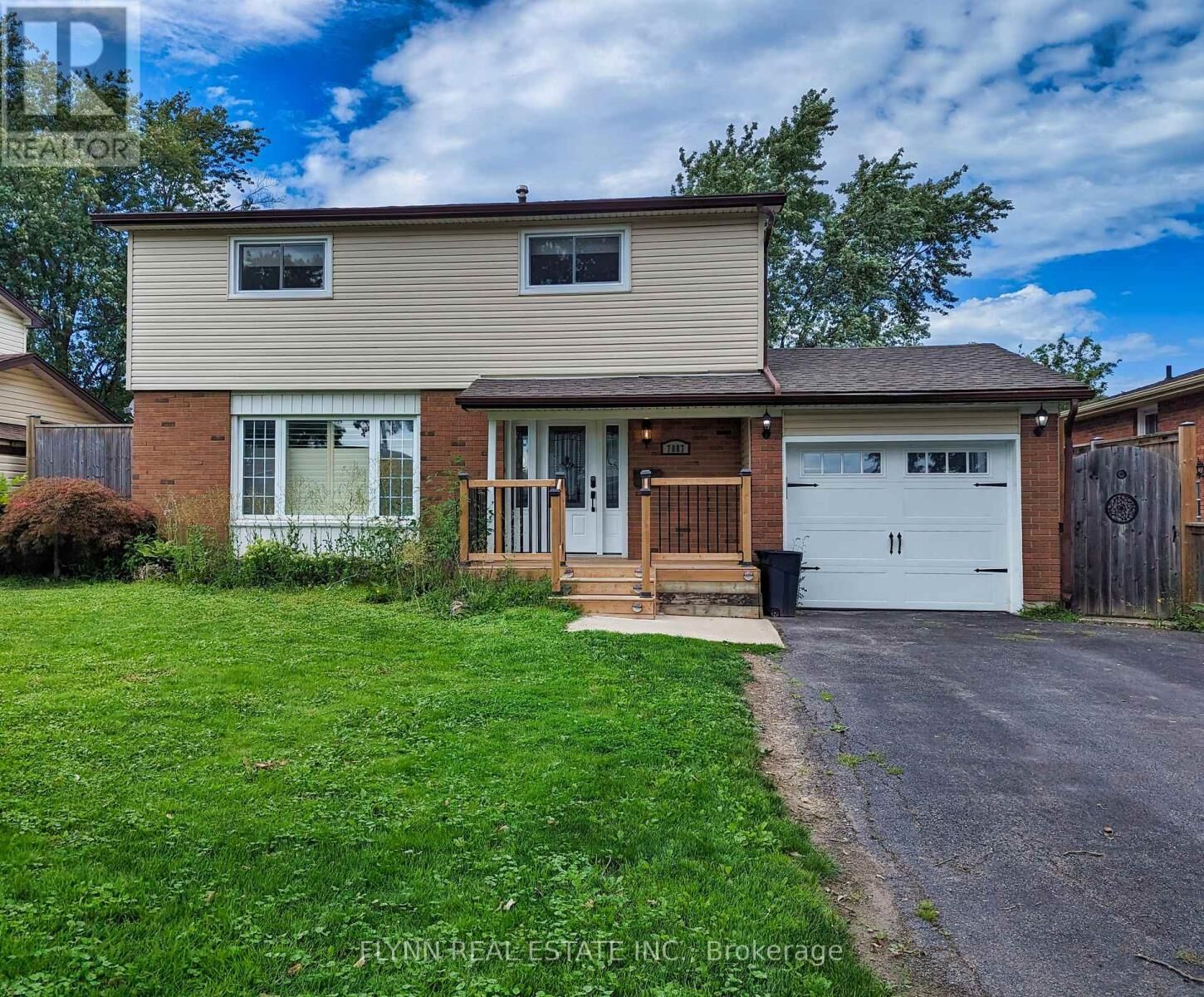 Property Photo: 7087 Centennial Street Main ON L2G 2Z2