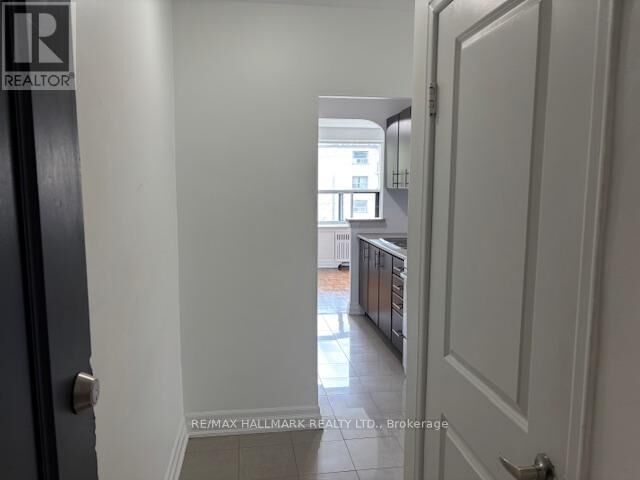 Property Photo:  2 Newholm Road 114  ON M8Y 3M4 