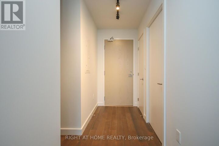 Property Photo:  224 Lyon Street 1002  ON K1R 0C1 