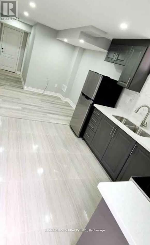 Property Photo: 19 Adventura Road Bsmt ON L7A 5A7