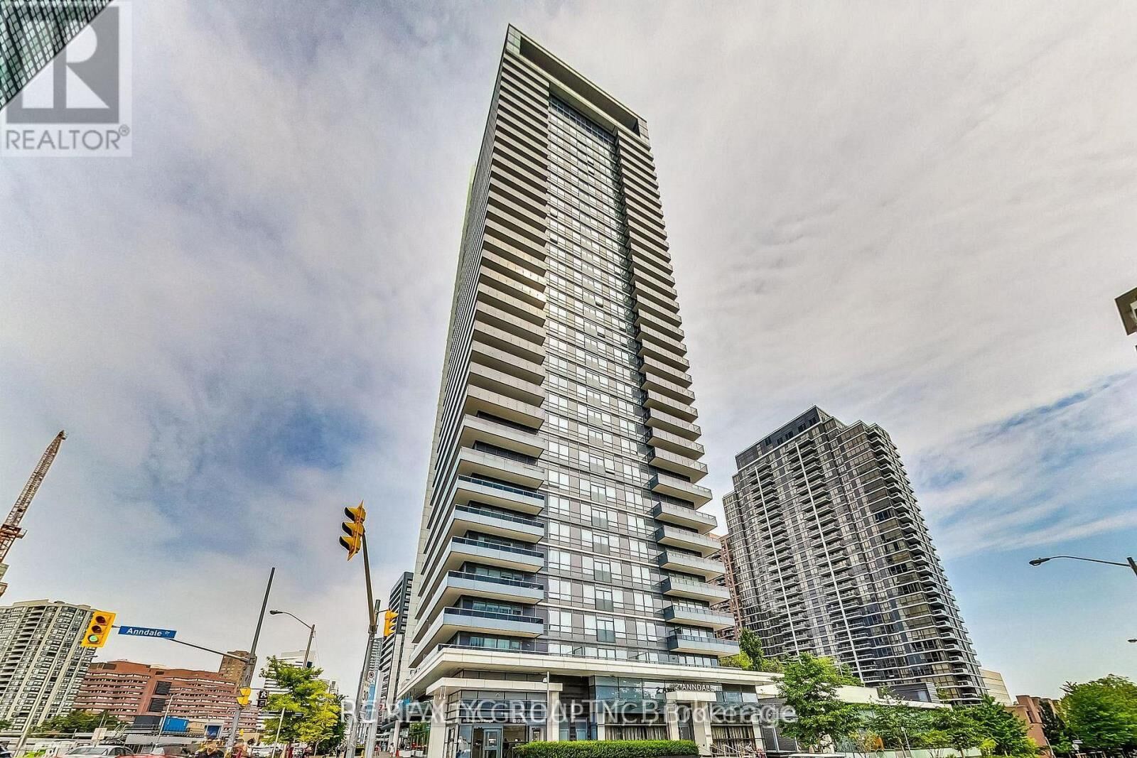 Property Photo:  2 Anndale Drive 1402  ON M2N 2W8 