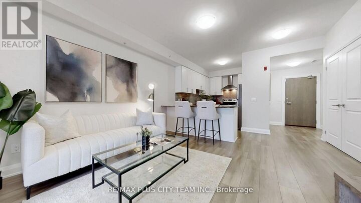 Property Photo:  481 Rupert Avenue 120  ON L4A 1Y7 