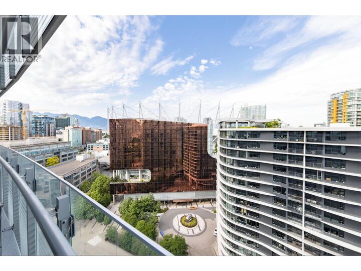 Property Photo:  89 Nelson Street 1810  BC V6Z 0E7 