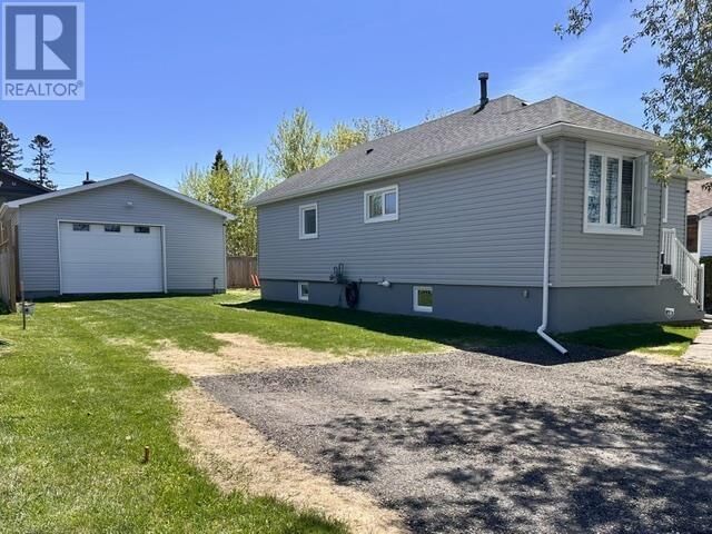 Property Photo: 45 Kenogamia Ave N ON P7A 6C8