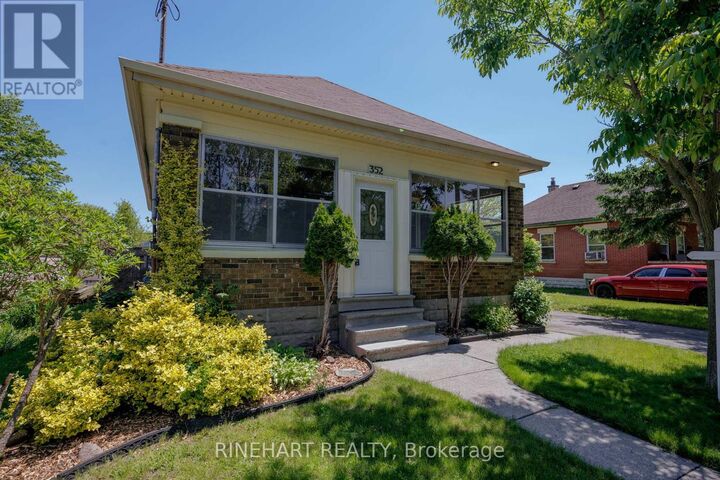 Property Photo:  352 Edmonton Street  ON N5W 4Y5 