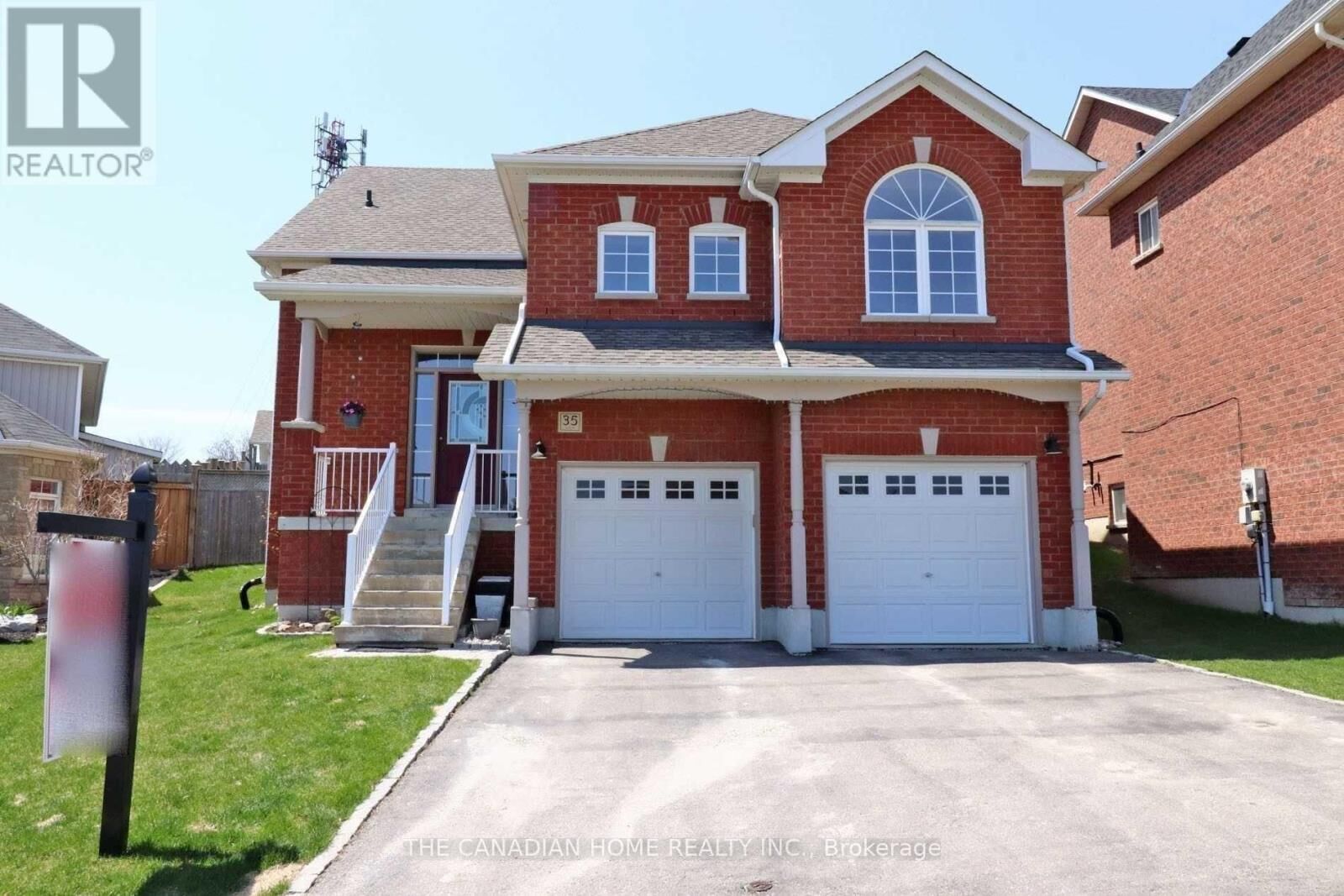 Property Photo:  35 Cousins Street  ON L1E 3K4 