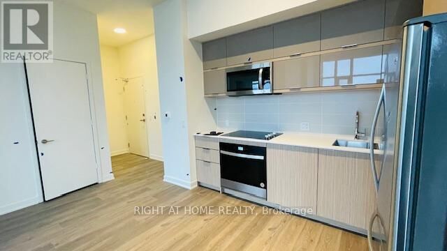 Property Photo:  10 Deerlick Court 2402  ON M3A 0A7 