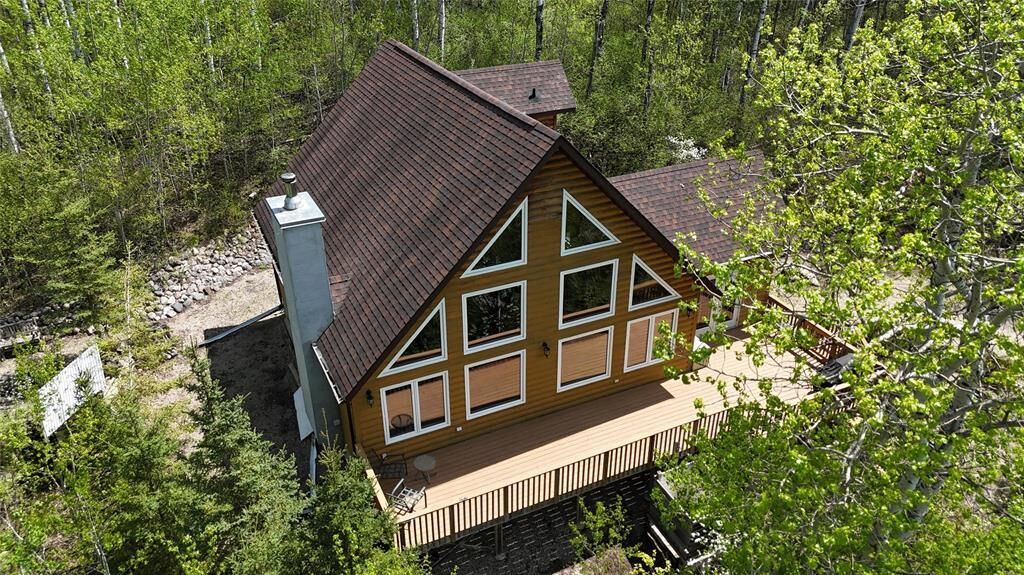 Property Photo:  438 Orion Drive  MB R0J 1N0 