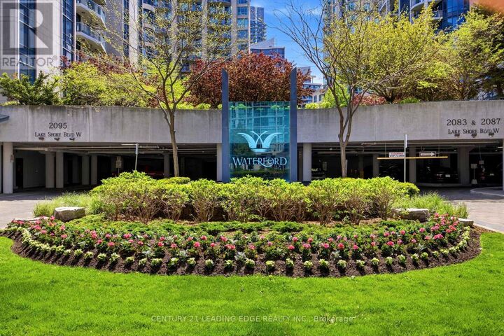 Property Photo:  2083 Lake Shore Boulevard West 1208  ON M8V 4G2 