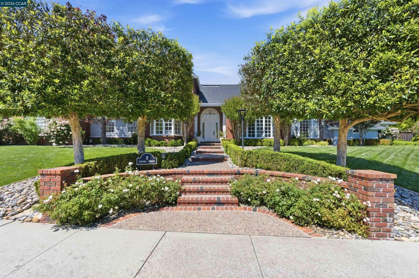 Property Photo: 8 Hunters Terrace CA 94506