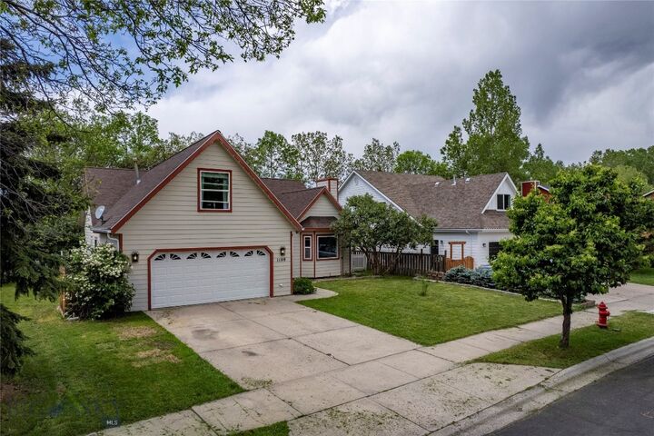 Property Photo:  1109 Woodland  MT 59718 