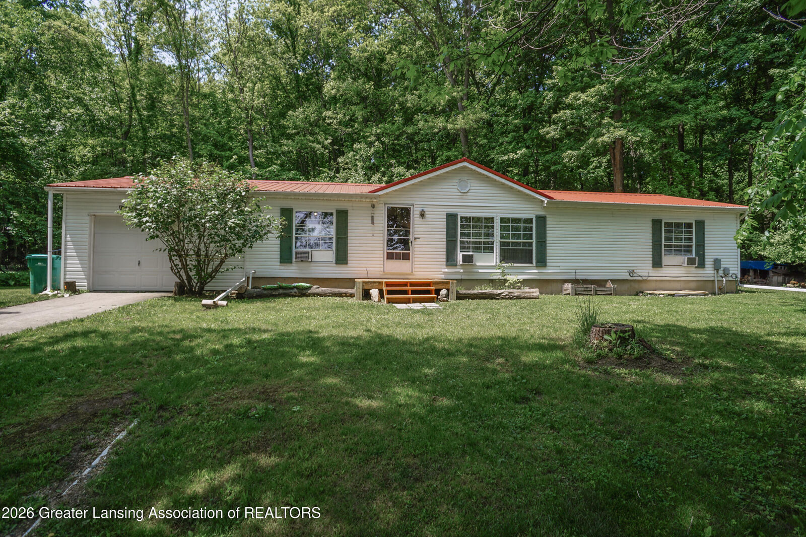 Property Photo: 1416 S Ainger Road MI 48813