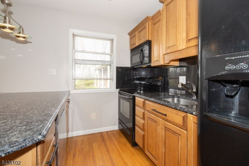 Property Photo: 300 Wilson Rd 22C NJ 07081