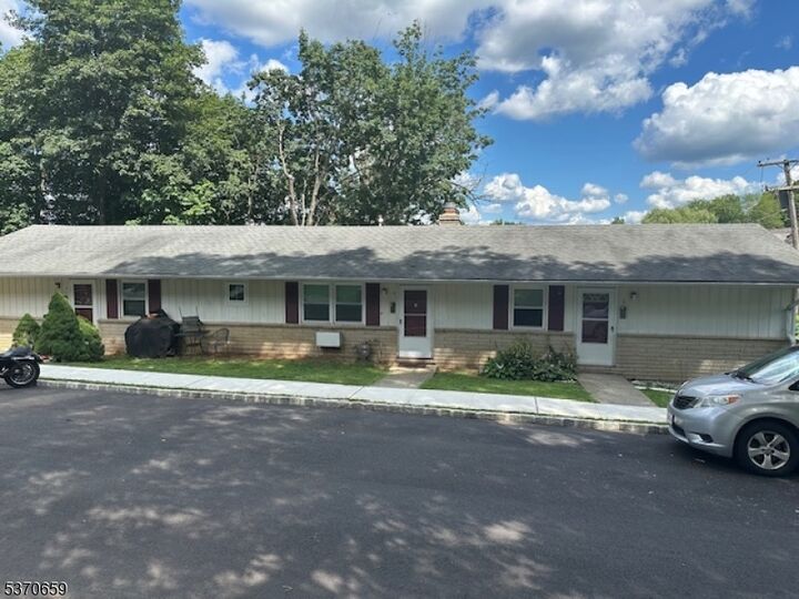 Property Photo:  4 Elizabeth St 4  NJ 07801 