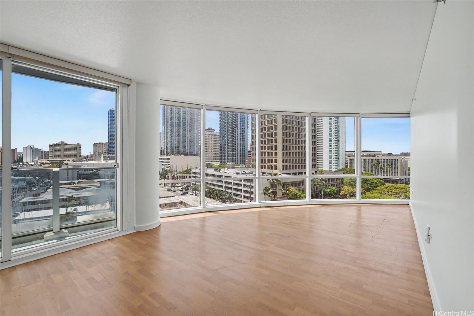 Property Photo:  1296 Kapiolani Boulevard Ii903  HI 96814 