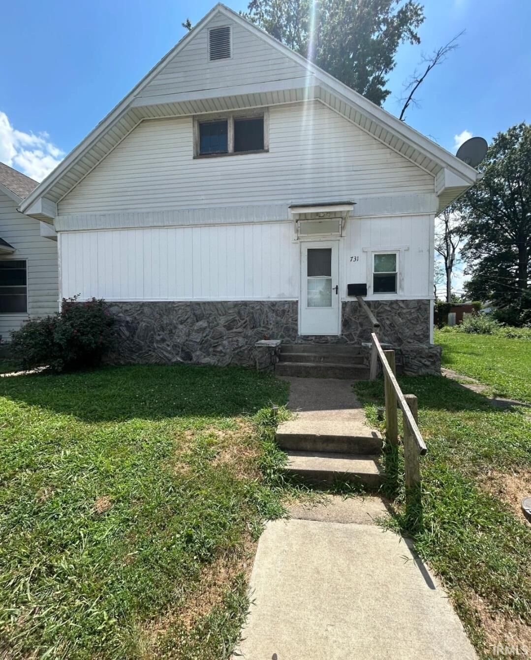 Property Photo: 731 Bellemeade Avenue IN 47713