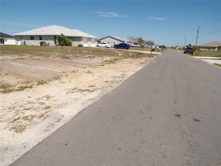 Property Photo:  825 NE 15th Lane  FL 33909 