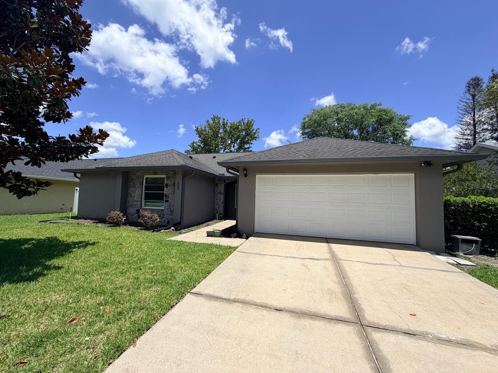 Property Photo:  1083 Beckstrom Dr  FL 32765 