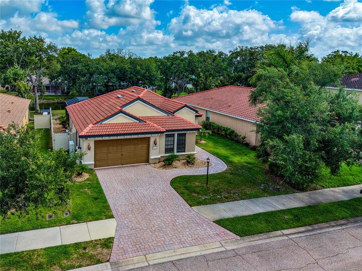Property Photo:  5624 Aaron Court  FL 34232 