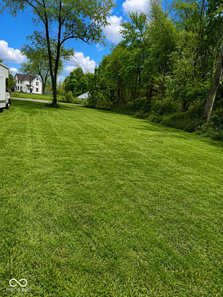 Property Photo:  2405 S Boots Street  IN 46953 
