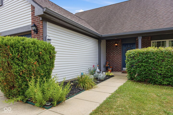 Property Photo:  1283 Yellowstone Way  IN 46131 