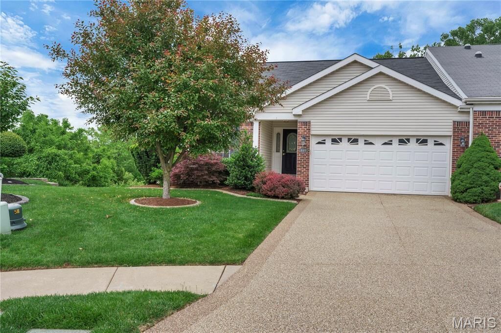 Property Photo:  449 Prevot Avenue  MO 63303 