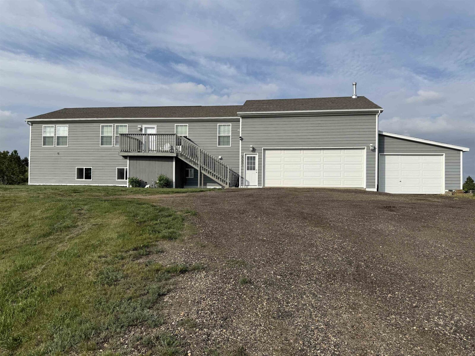 Property Photo:  8651 SE 111th Street  ND 58701 