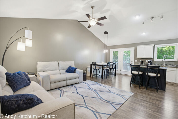 Property Photo:  404 3rd Avenue  MI 49424 