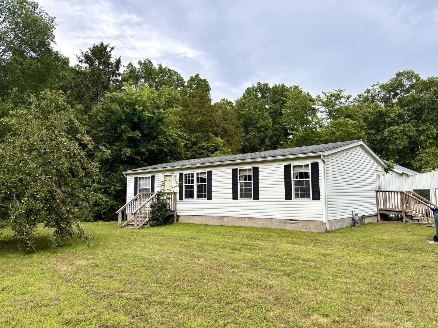 Property Photo:  307 N Lincoln Street  IL 62983 