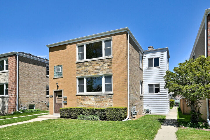 Property Photo:  5036 Crain Street  IL 60077 